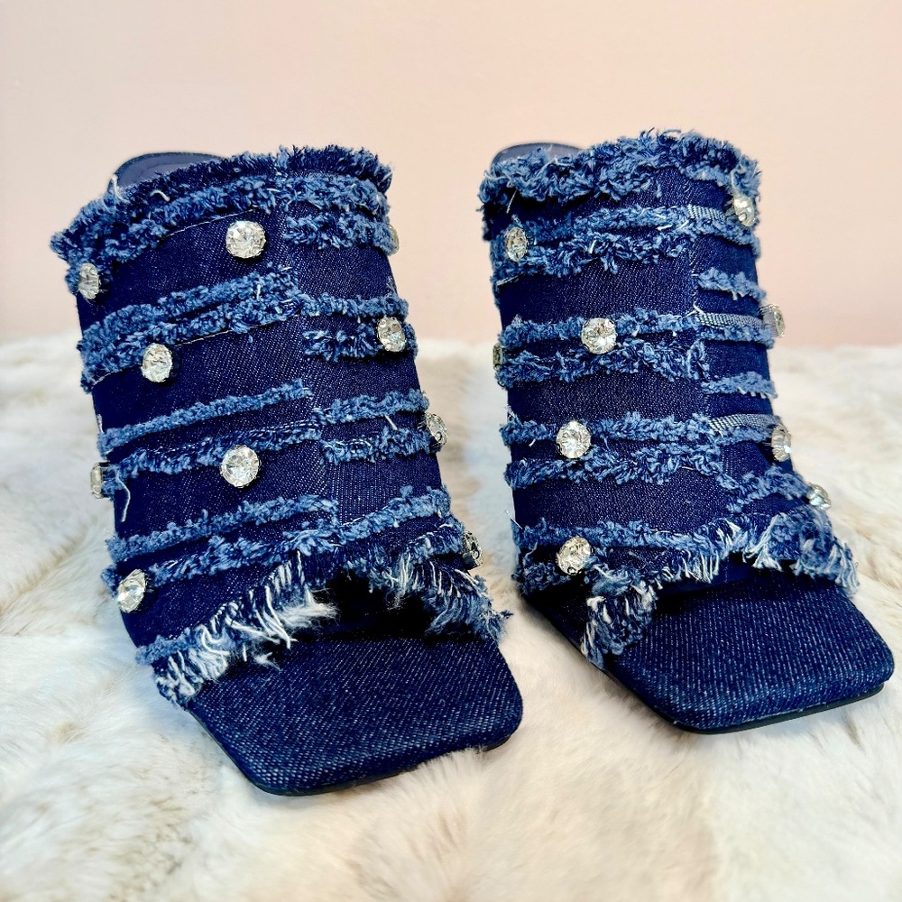 Cape Robbin Denim 4" Heels Frayed Denim Fabric Straps & Crystal Studs Mules - Picture 4 of 8